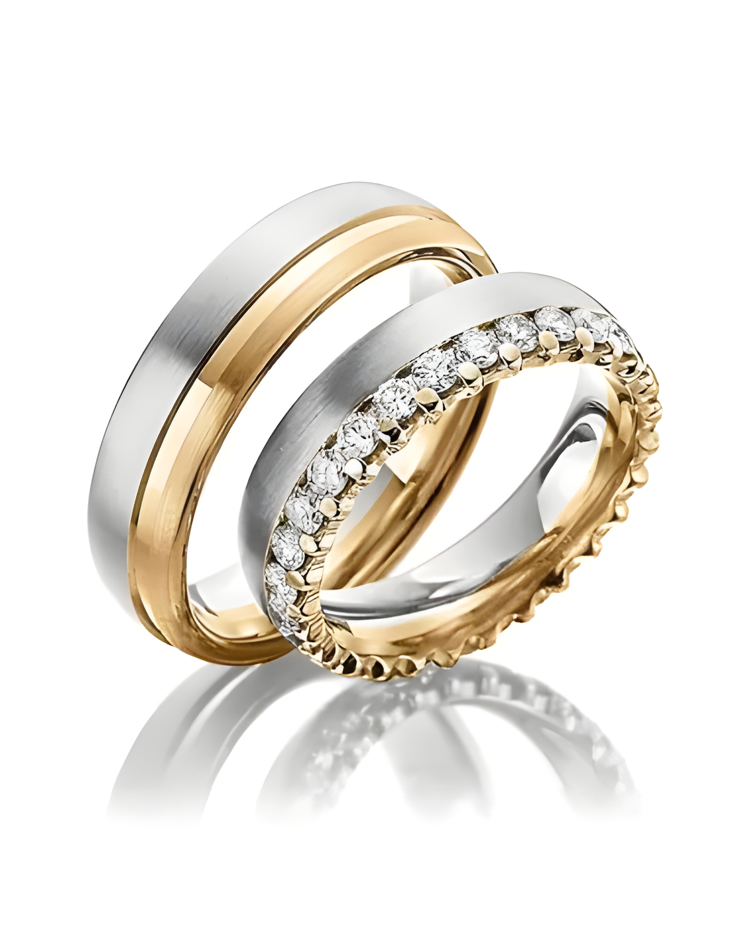 Originales anillos de boda de dos colores y con corona de diamantes - Alianzas de boda - 


