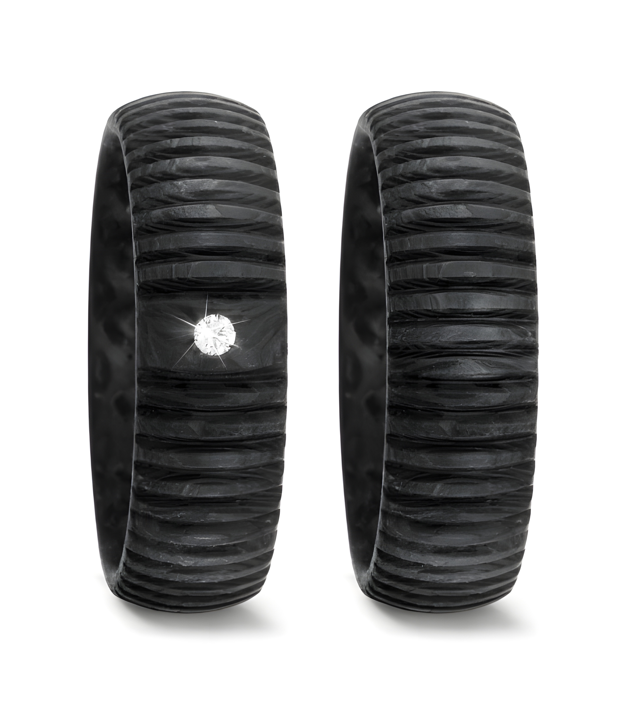 Anillos negros para la boda hechos de carbono con acabado especial - Alianzas de boda - 

