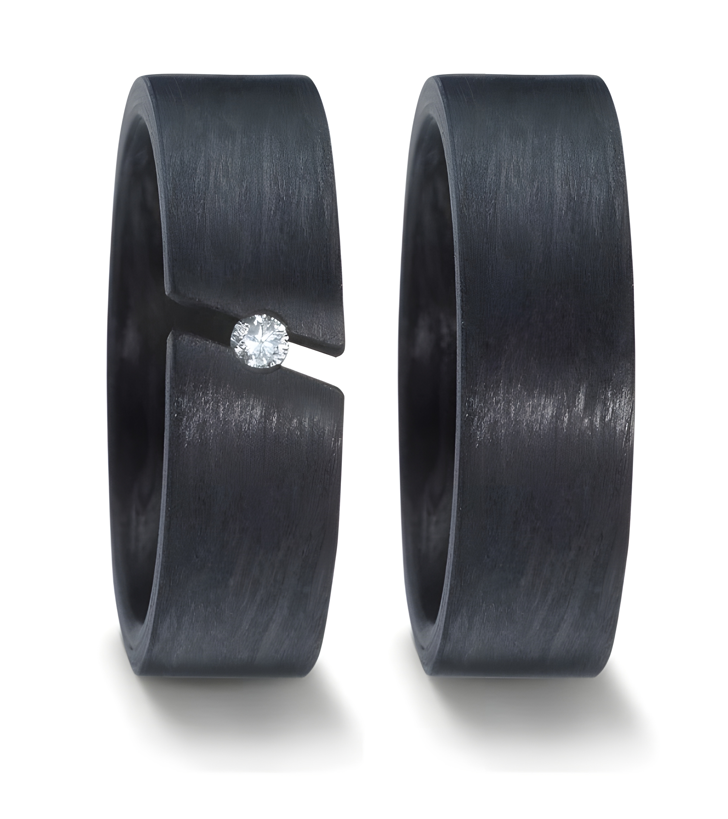 Alianzas de boda negras de carbono únicas con un diamante en tensión - Alianzas de boda - 

