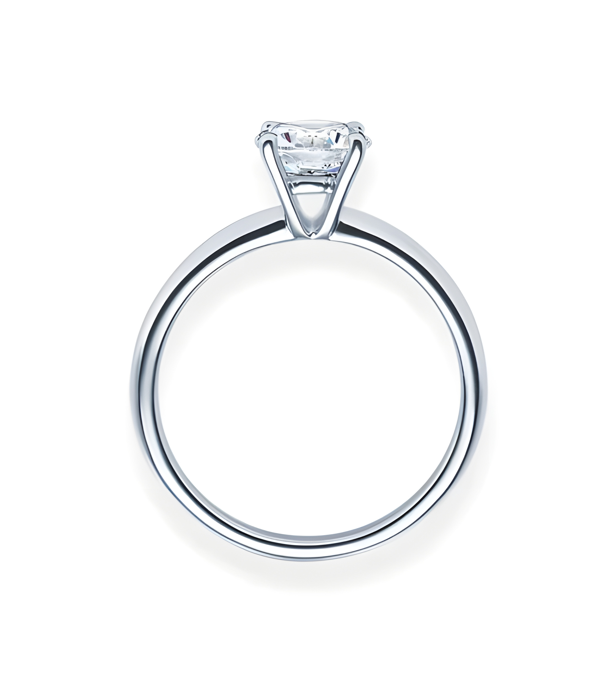 Anillo de compromiso con diamante artificial en Barcelona | Staring