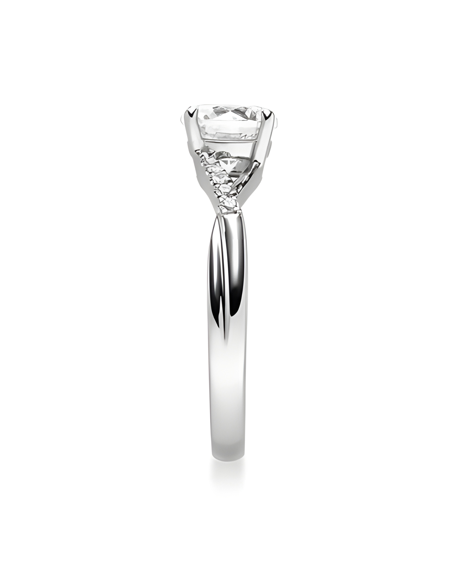 Anillo de compromiso entrelazado con diamantes artificiales | Staring