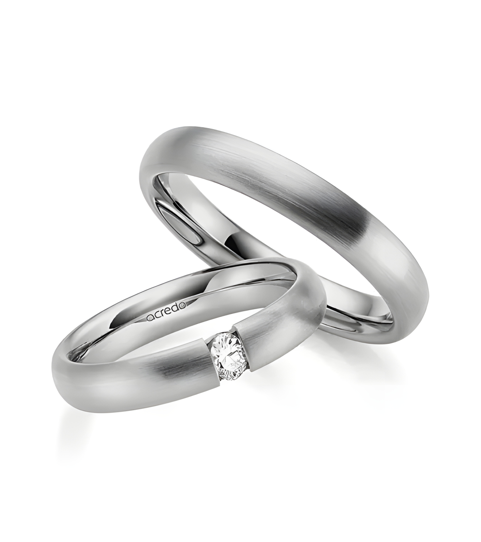 Alianzas de matrimonio mate en Platino 950 con un diamante al aire