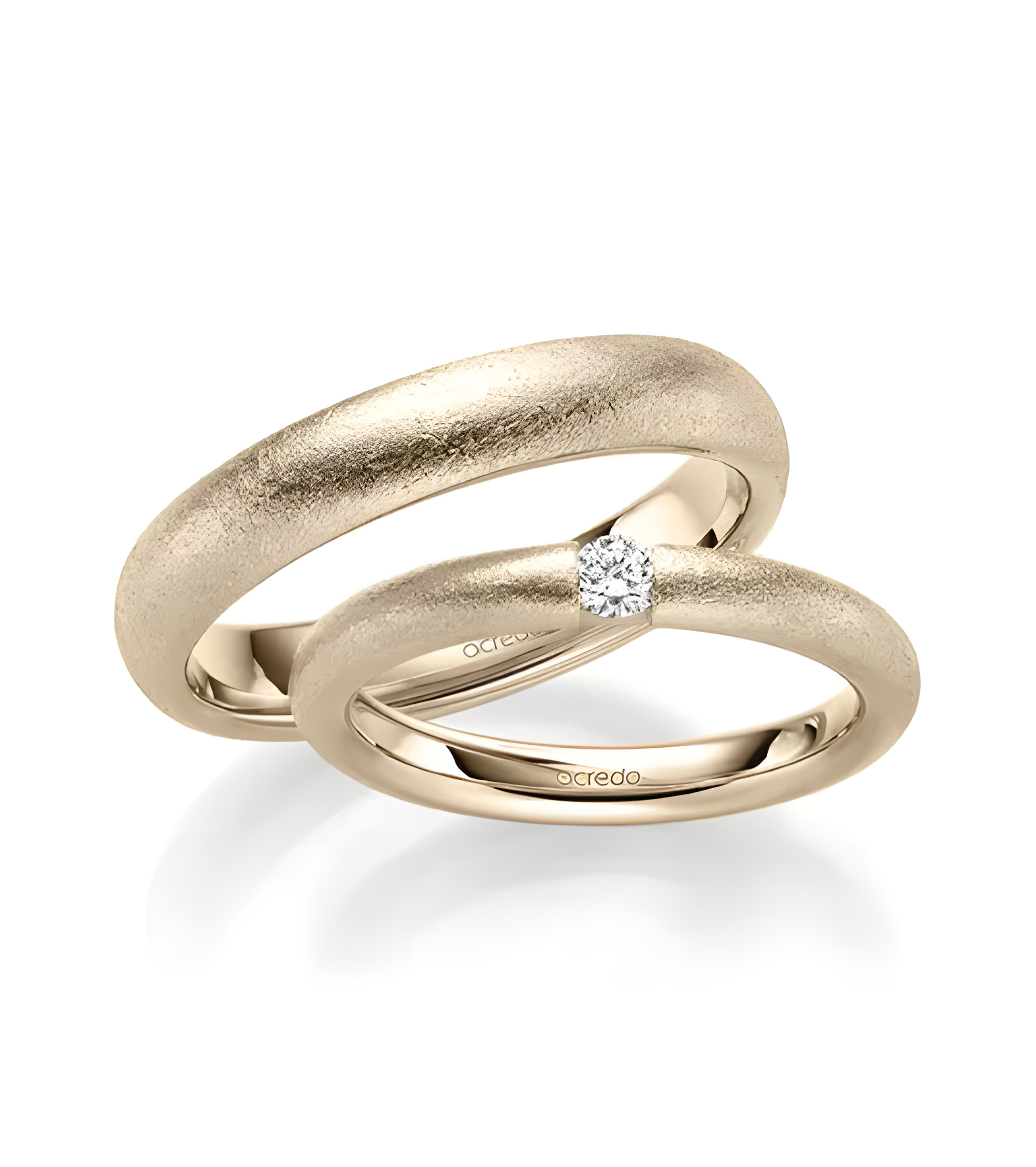 Alianzas de boda clásicas en oro rosa con un toque original