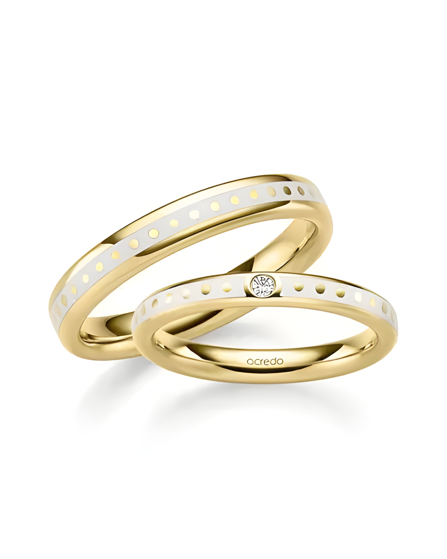 Exclusivas alianzas de boda de oro amarillo y negro