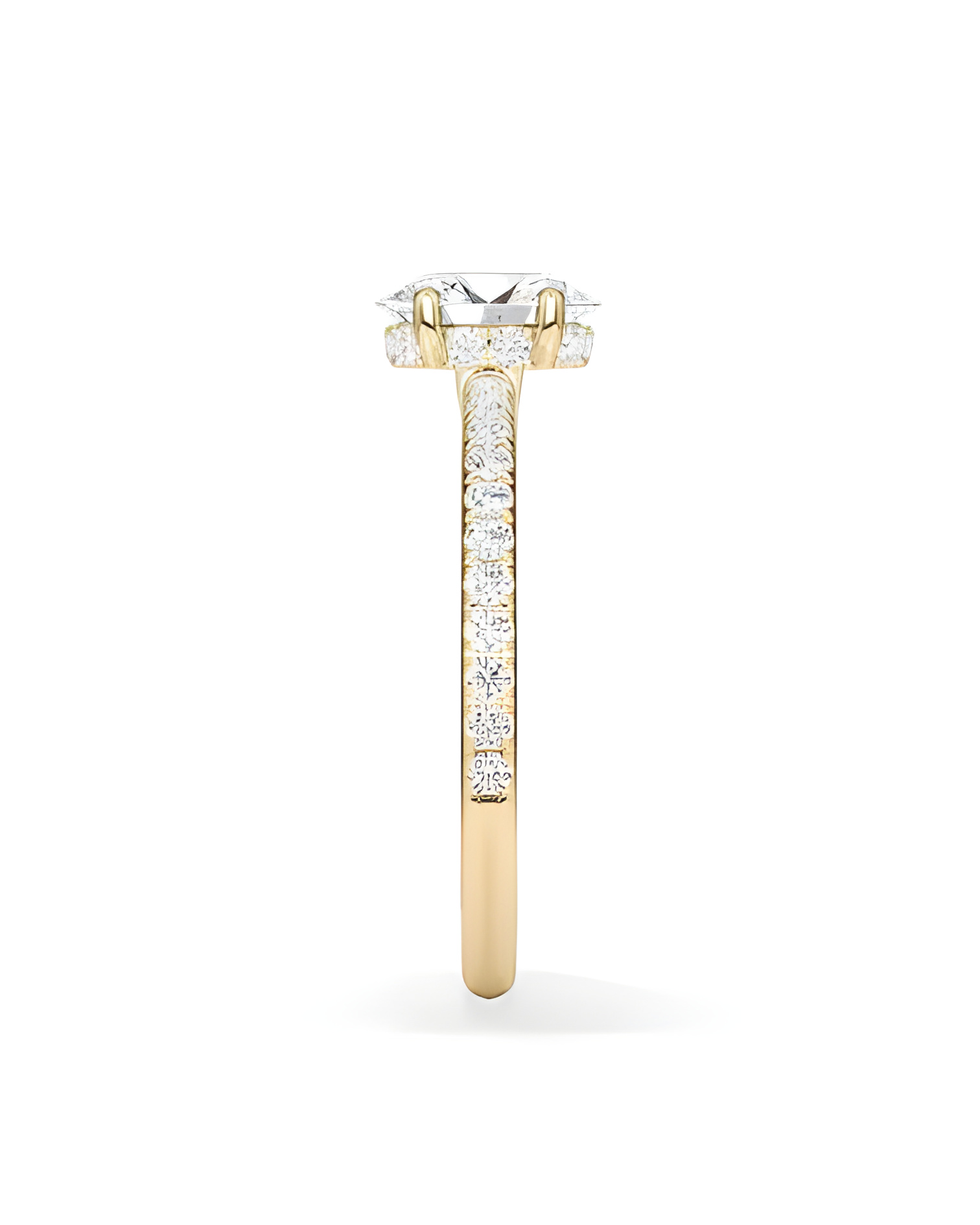 Lab-grown diamond pavé engagement rings