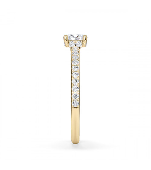 Oval-cut certified diamond engagement rings | Staring