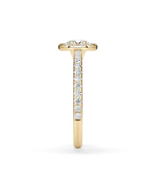 Engagement rings combined with natural diamonds | Staring