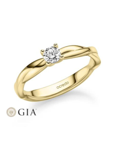Unique yellow gold engagement rings | Staring