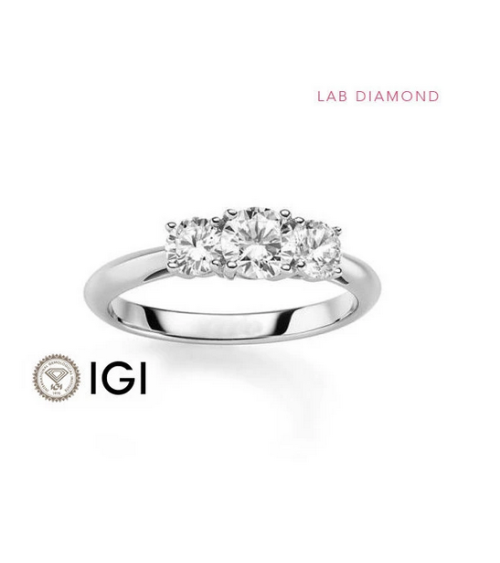 Anillo de compromiso de oro con 3 diamantes de laboratorio | Staring