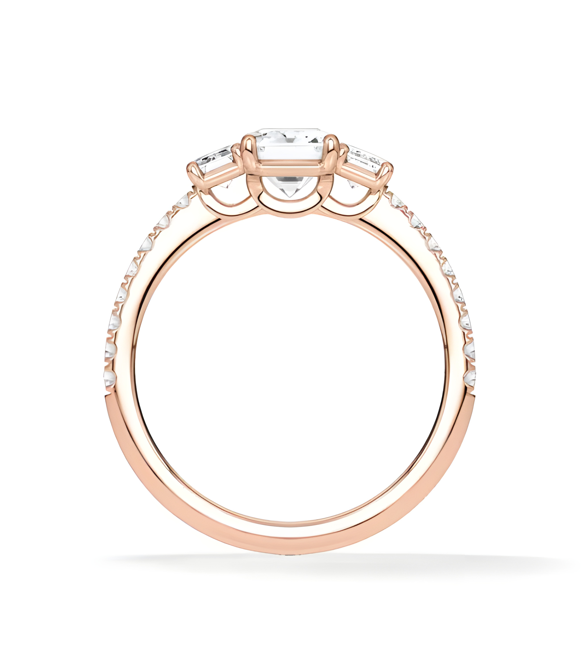 Pink gold engagement ring with various diamond cuts | Starring
