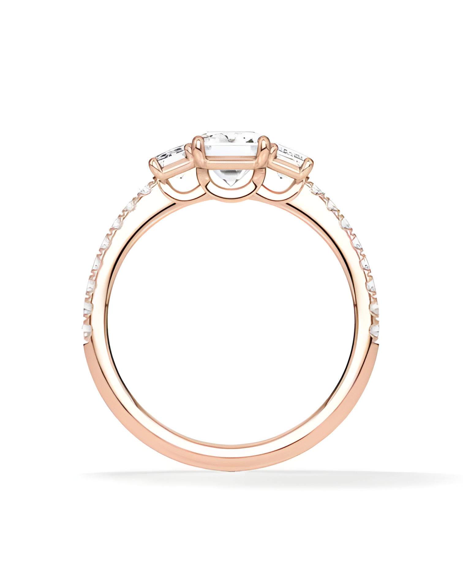 Anillo de compromiso de oro rosa en forma radiant y esmeralda | Staring