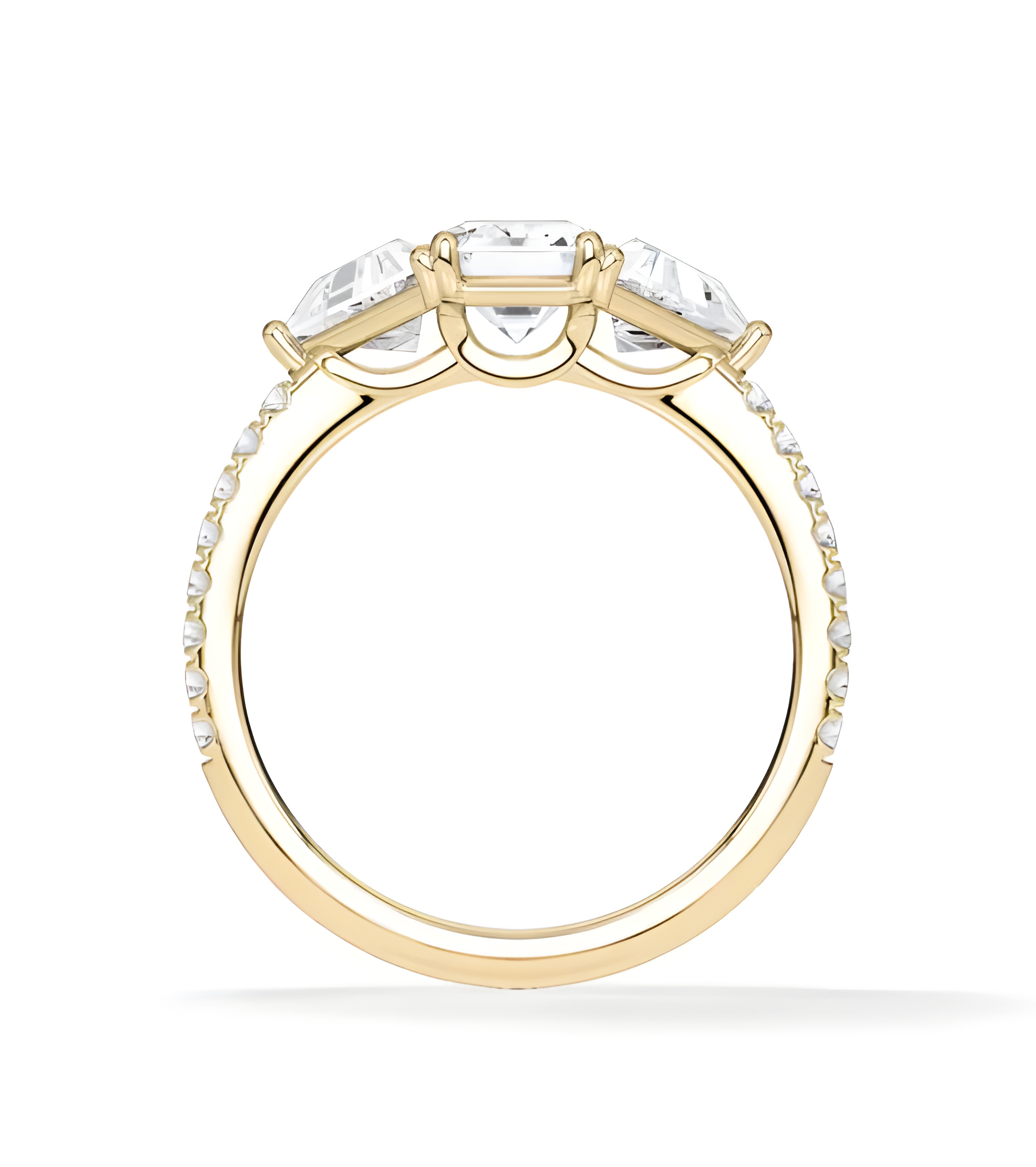 yellow Gold engagement ring with cut emerald | Staring