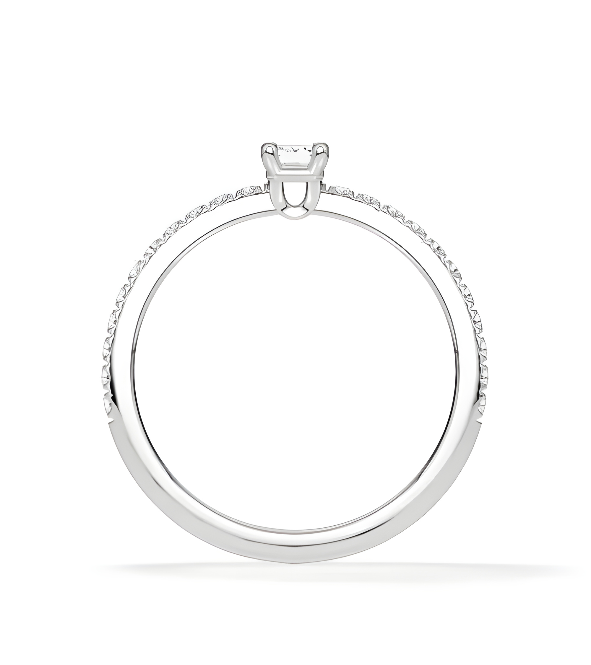 Pavé engagement rings with lab-grown diamonds | Emerald-cut | Staring